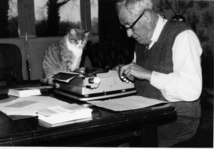 cat-typewriter old man