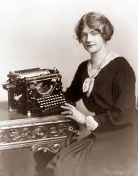 woman and typewriter 05
